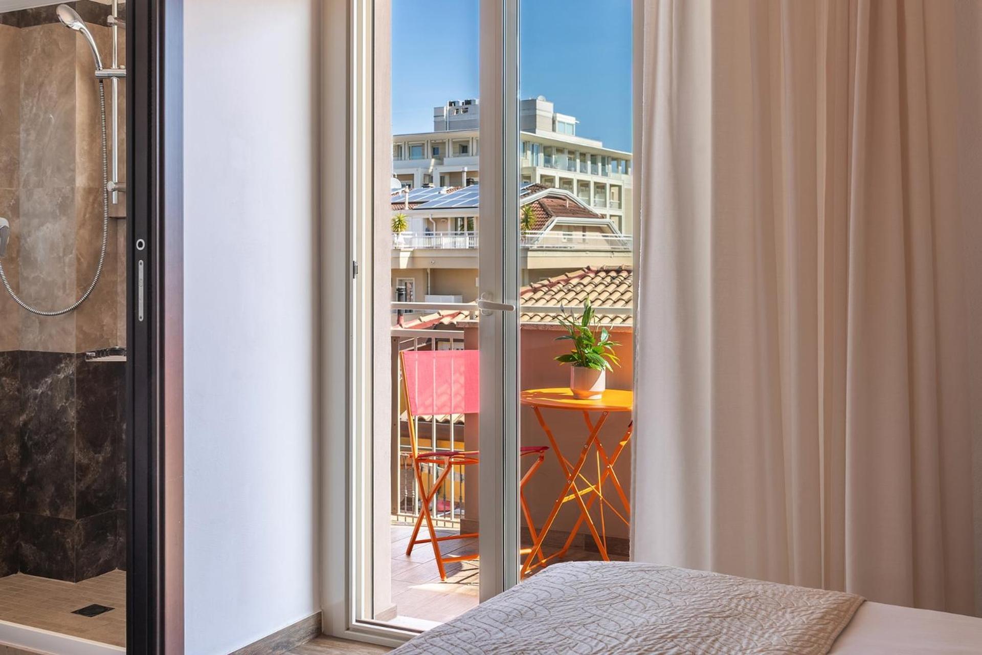 Hotel Carmen Riccione Buitenkant foto